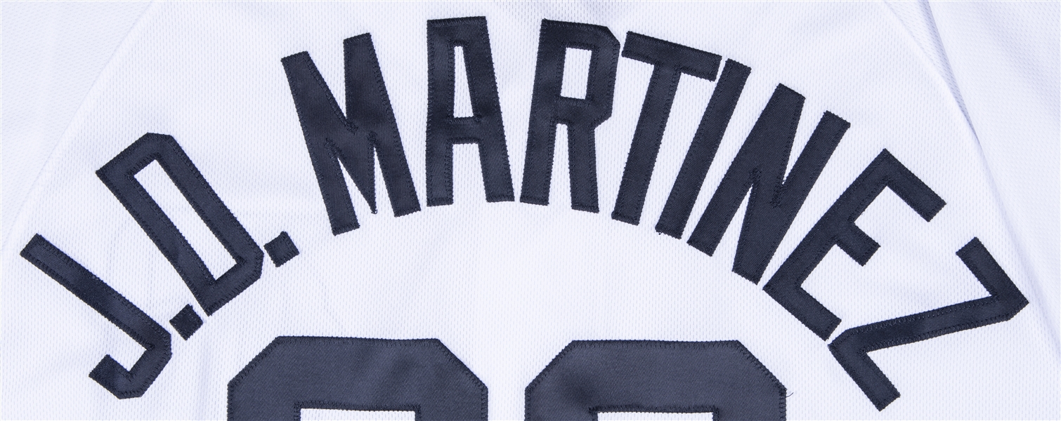 J.D. MARTINEZ 2017 TOPPS GAME-USED JERSEY TIGERS T#