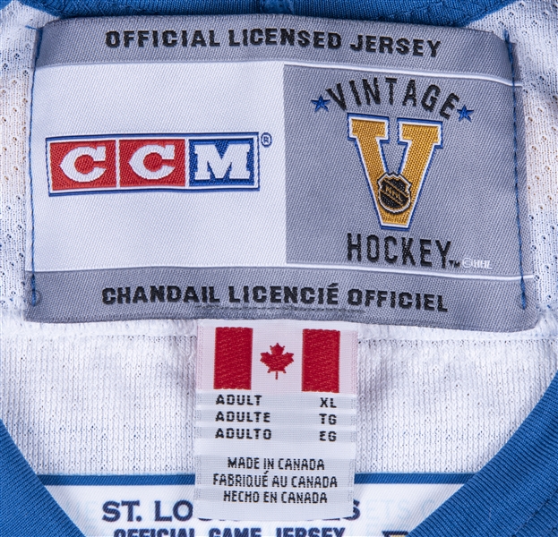 Vladimir Tarasenko St. Louis Blues 2017 Winter Classic Game-Used Jersey -  NHL Auctions