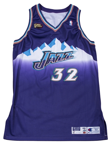 Bulk Comrade turn around Lot Detail - 1998 Karl Malone NBA Finals Game Used Utah Jazz Road Jersey  Used Vs. Chicago Bulls (MEARS A10, Equipment Manager LOA & Sports Investors  Authentication)