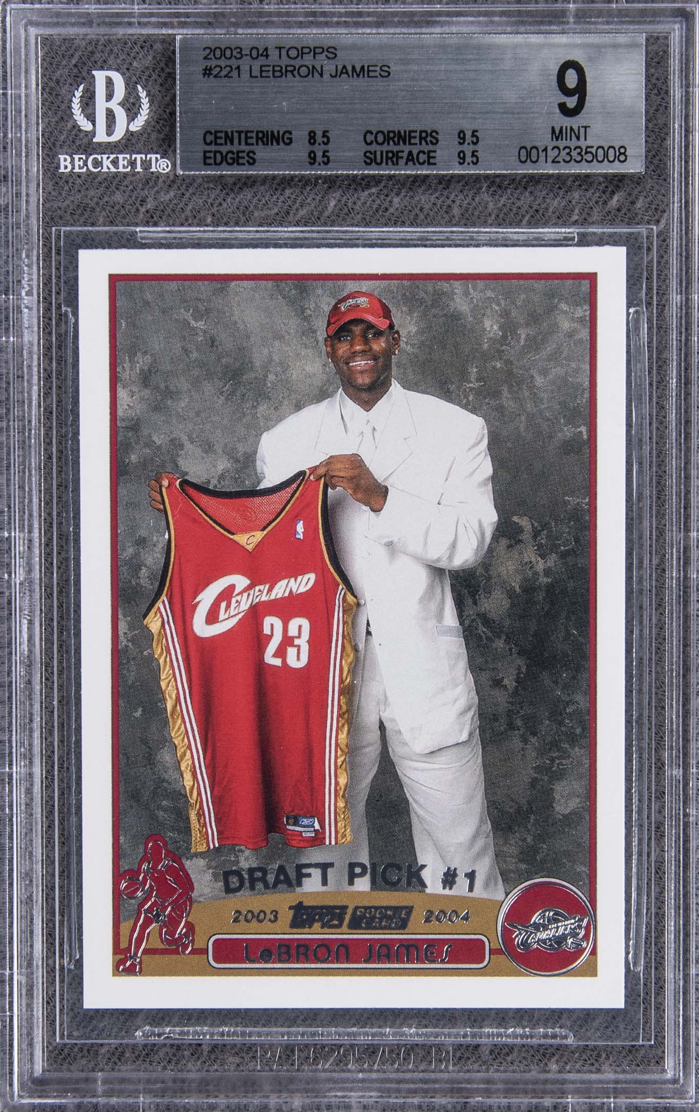 Lot Detail - 2003-04 Topps #221 LeBron James Rookie Card ...