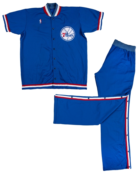 Lot Detail - Philadelphia 76ers Warm Up Uniform Signed by Julius Erving  (MEARS & Beckett)