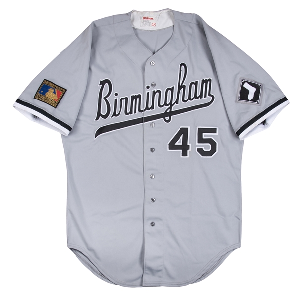 MICHAEL JORDAN Autographed Birmingham Barons #45 Baseball Jersey