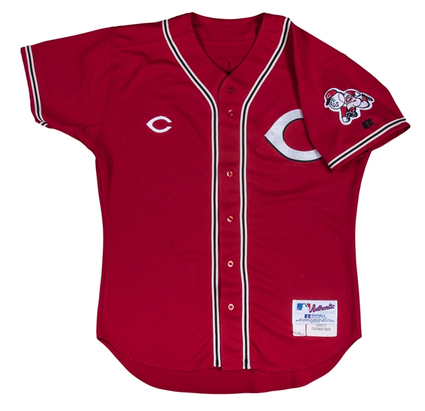 Lot Detail - 2004 Barry Larkin Game Used Cincinnati Reds Red Alternate  Jersey Used For Final Career Game (MLB Authenticated)