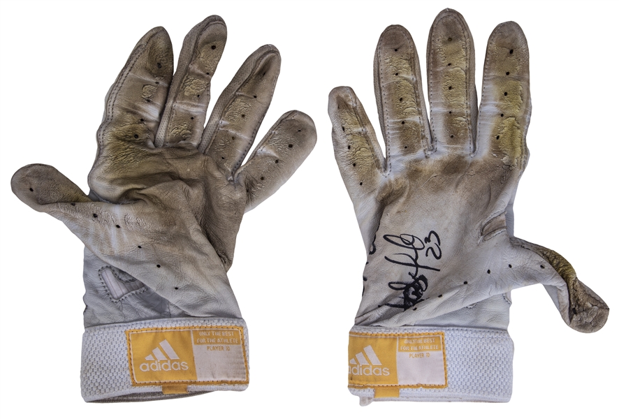 Lot Detail - 2020 Fernando Tatis Jr. Game Used Fielding Glove (Tatis LOA)