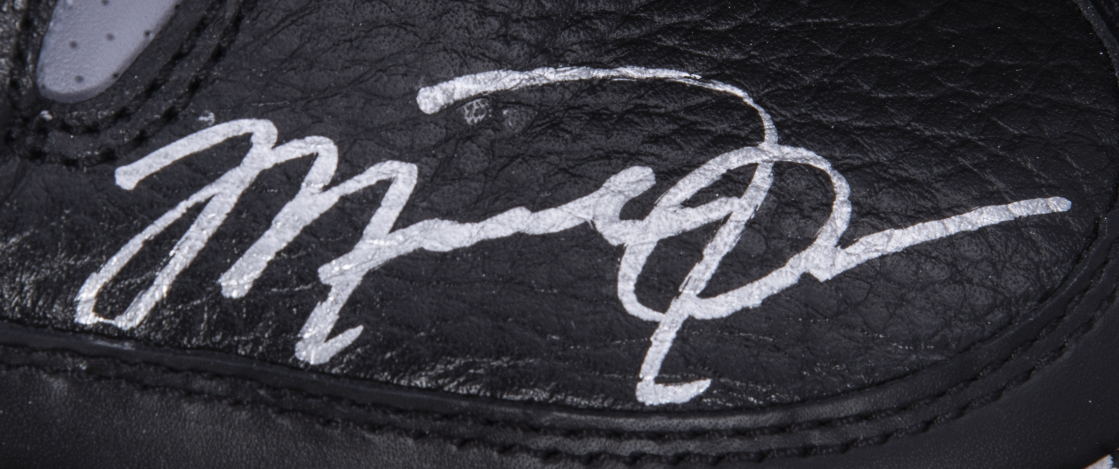 Lot Detail - Michael Jordan Signed Pair of Air Jordan III Retro ...