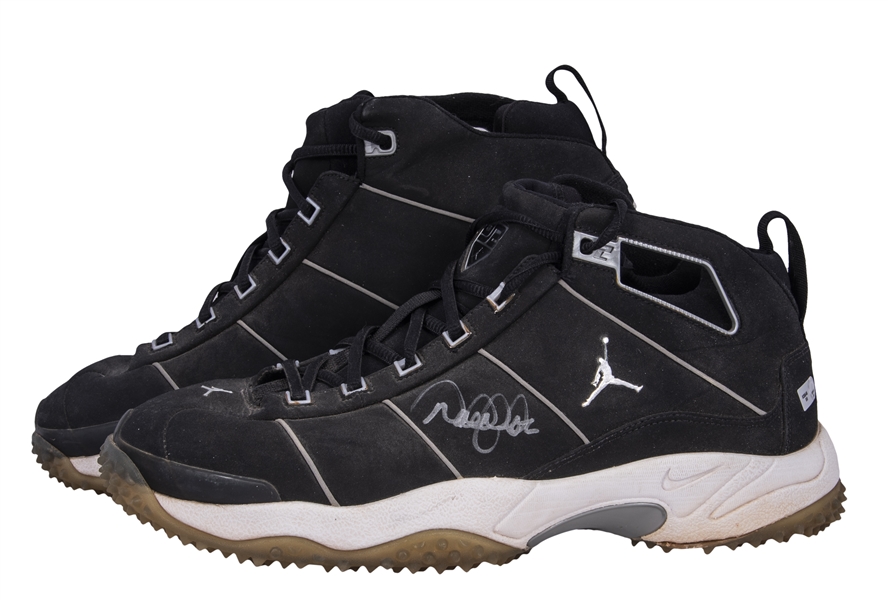 Lot Detail - Derek Jeter Game Used & Dual Signed Turf Shoes (MLB  Authenticated & Steiner)