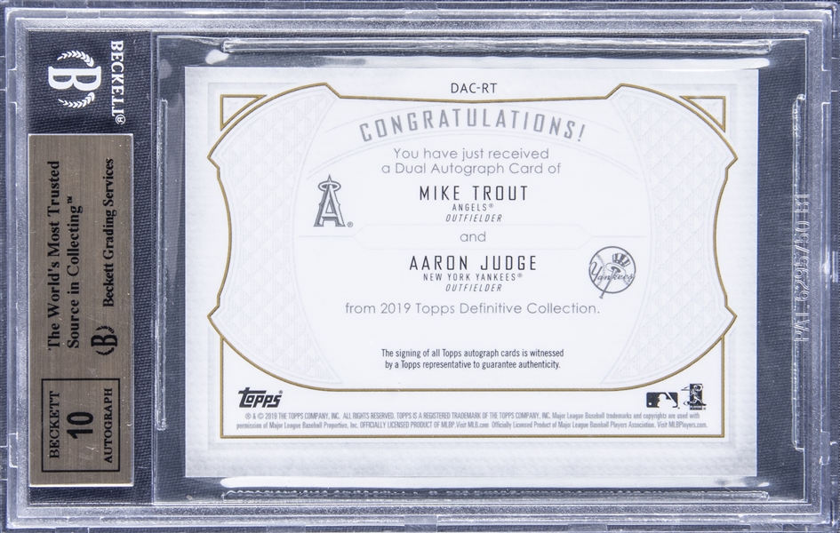 Mike Trout 2019 Topps Transcendent VIP Party Autographed Card 10/15 (MTA-6)