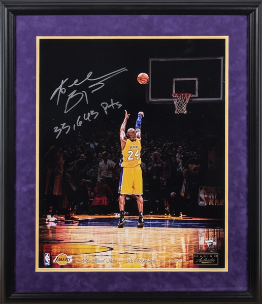 Kobe Bryant Autographed Los Angeles Lakers 'Champions' 16x20 Photo
