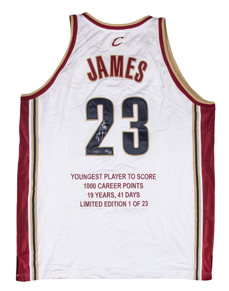 Upper Deck LeBron James Cleveland Cavaliers NBA Original Autographed Jerseys  for sale