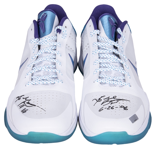 Kobe Bryant Dual Signed & Inscribed Nike Kobe V "Draft Day" Shoes (#1/1) (Panini)