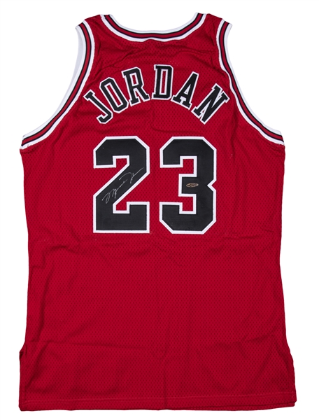 Michael Jordan Signed Chicago Bulls Home Jersey (UDA)
