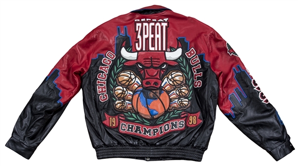 Lot Detail - 1998 Chicago Bulls NBA Champions 3Peat Custom Jeff